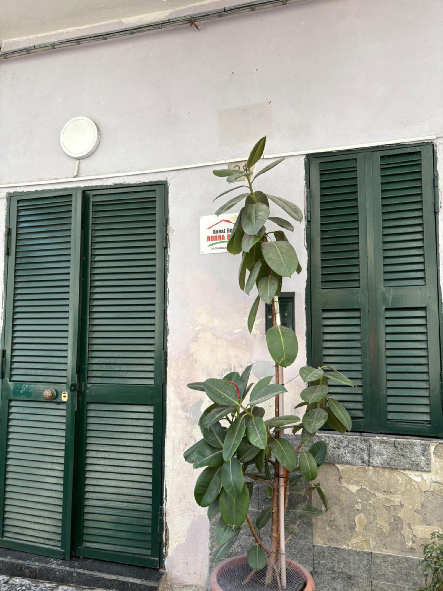 Guest House “Nonna Rossa” Neapel Exterior foto
